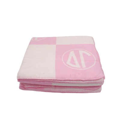 Delta Gamma Circle Monogram Blanket